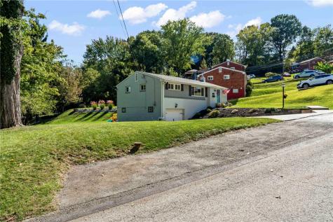 128 Winifred Drive Pleasant Hills PA 15236