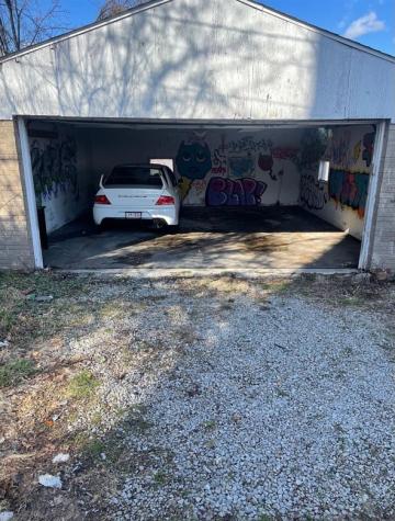 1327 Greensburg Pike East Mckeesport PA 15035