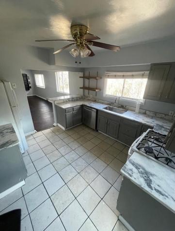 1327 Greensburg Pike East Mckeesport PA 15035