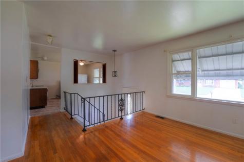 105 Mt. Pleasant Boulevard Manor PA 15642