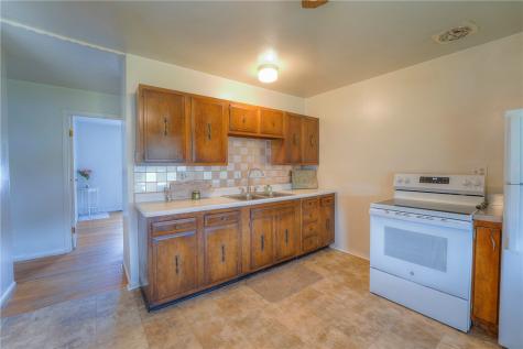 105 Mt. Pleasant Boulevard Manor PA 15642