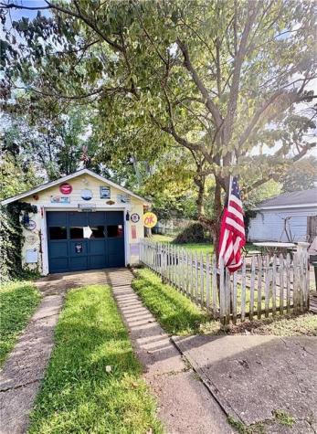 861 Canal Street Beaver PA 15009