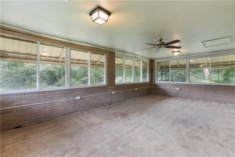 1203 Vivjon Drive West Homestead PA 15120