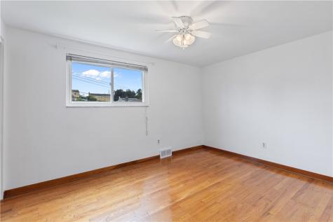 1203 Vivjon Drive West Homestead PA 15120