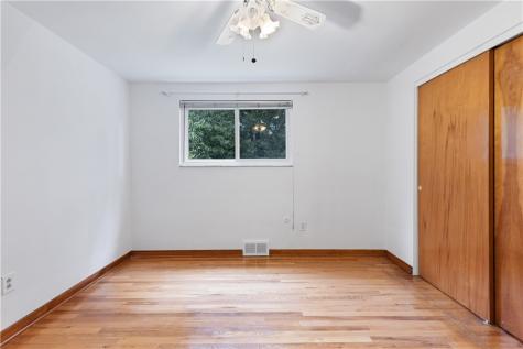 1203 Vivjon Drive West Homestead PA 15120