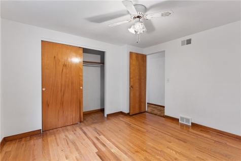 1203 Vivjon Drive West Homestead PA 15120