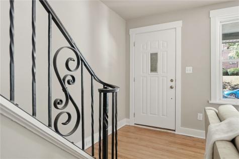 5718 Hobart Street Squirrel Hill PA 15217