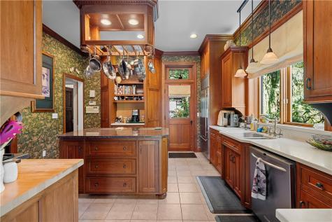 405 W Washington Boulevard Grove City Boro PA 16127