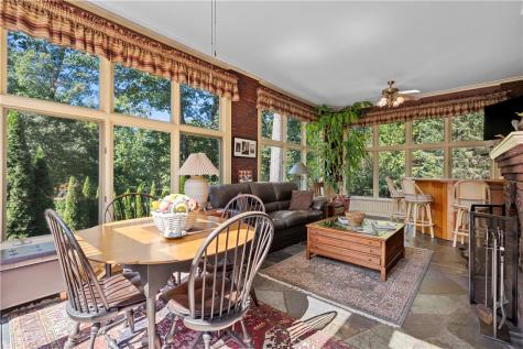 405 W Washington Boulevard Grove City Boro PA 16127