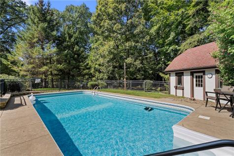 405 W Washington Boulevard Grove City Boro PA 16127