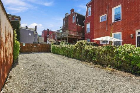 2207 Sarah Street South Side PA 15203