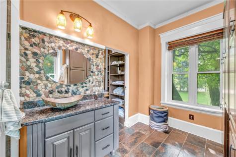 2318 Fleming Road Shelocta PA 15701