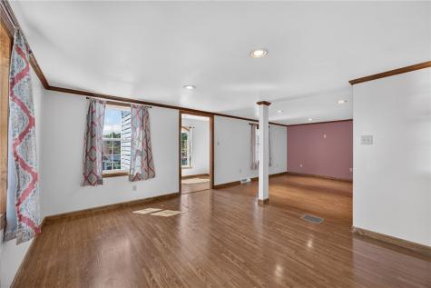 222 Cherry Avenue Houston PA 15342