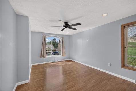 222 Cherry Avenue Houston PA 15342