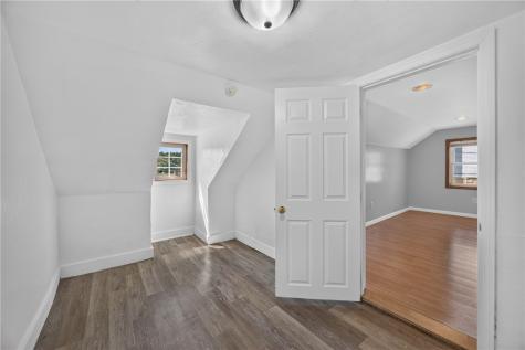 222 Cherry Avenue Houston PA 15342
