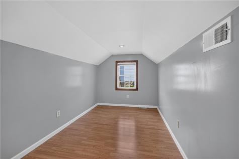 222 Cherry Avenue Houston PA 15342