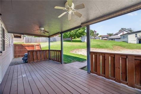 222 Cherry Avenue Houston PA 15342