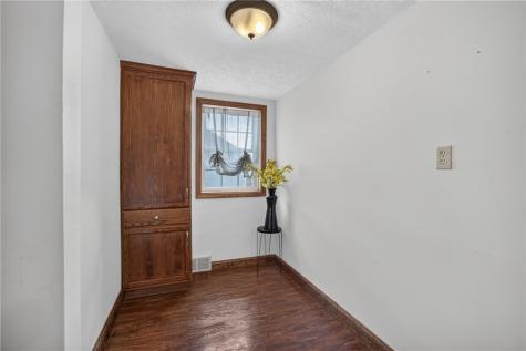 222 Cherry Avenue Houston PA 15342