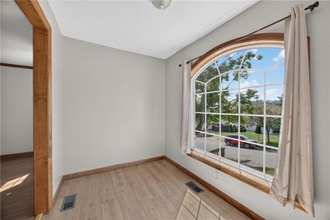 222 Cherry Avenue Houston PA 15342