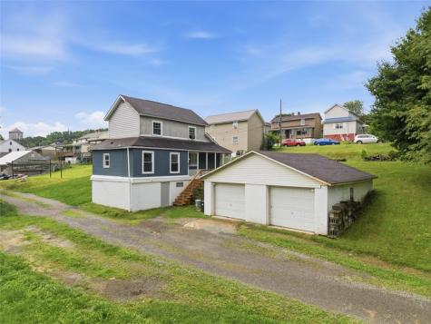 220 2nd Street W Leechburg PA 15656