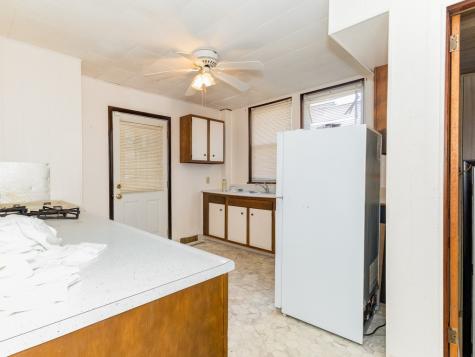 1030 Knoll Street Aliquippa PA 15001