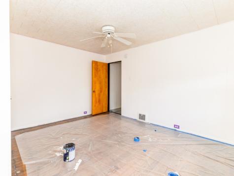 1030 Knoll Street Aliquippa PA 15001
