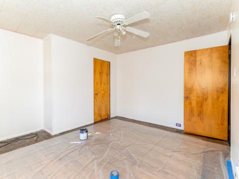 1030 Knoll Street Aliquippa PA 15001