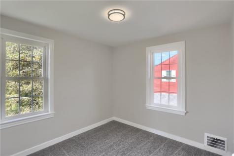 732 Pershing Street Ellwood City PA 16117