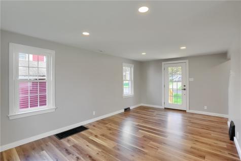 732 Pershing Street Ellwood City PA 16117