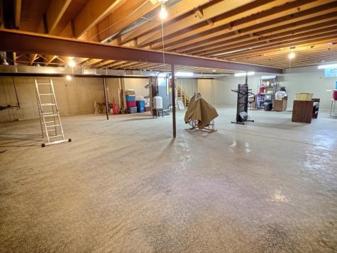 1213 Bedford Road North Huntingdon PA 15642