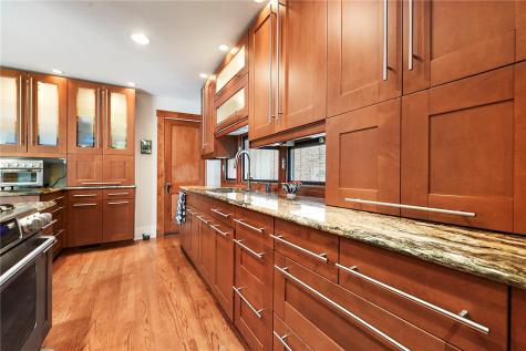 5124 Bayard Street Shadyside PA 15232