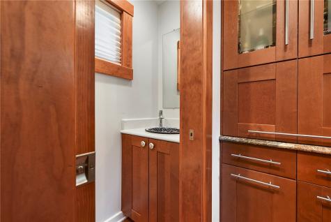 5124 Bayard Street Shadyside PA 15232