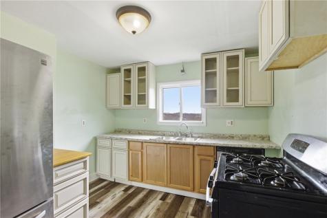 95 E Main Street Avella PA 15379