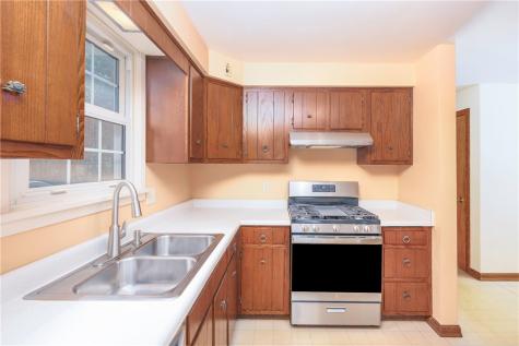 411 Kerry Drive Township Of But Nw PA 16001