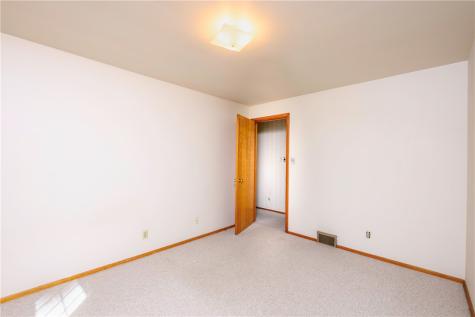 411 Kerry Drive Township Of But Nw PA 16001