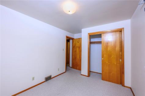 411 Kerry Drive Township Of But Nw PA 16001