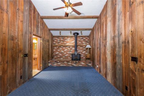 411 Kerry Drive Township Of But Nw PA 16001