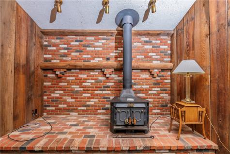 411 Kerry Drive Township Of But Nw PA 16001