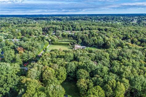 411 Kerry Drive Township Of But Nw PA 16001