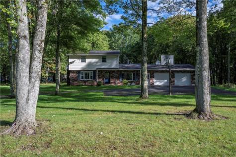 411 Kerry Drive Township Of But Nw PA 16001