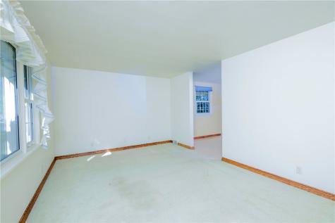 411 Kerry Drive Township Of But Nw PA 16001