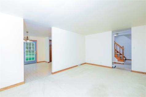 411 Kerry Drive Township Of But Nw PA 16001