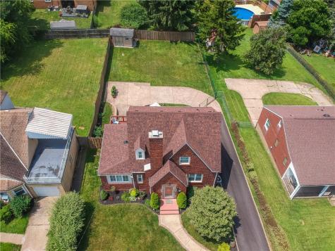 4732 Greensprings Avenue West Mifflin PA 15122