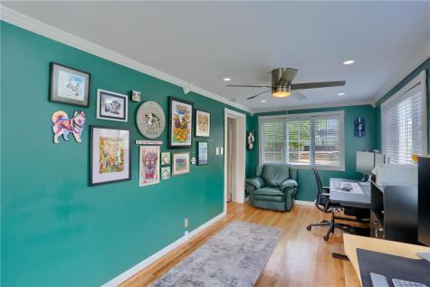 4732 Greensprings Avenue West Mifflin PA 15122