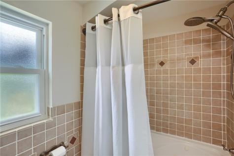 4732 Greensprings Avenue West Mifflin PA 15122
