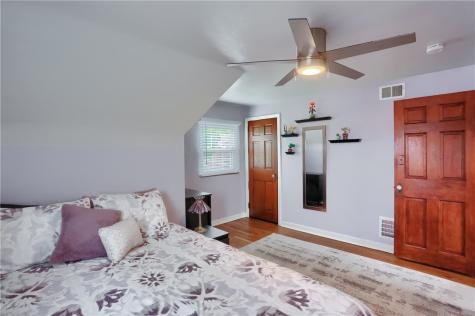4732 Greensprings Avenue West Mifflin PA 15122