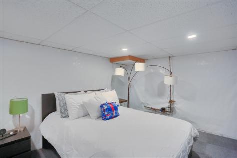 4732 Greensprings Avenue West Mifflin PA 15122