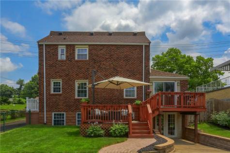 4732 Greensprings Avenue West Mifflin PA 15122