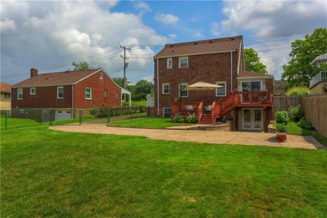 4732 Greensprings Avenue West Mifflin PA 15122