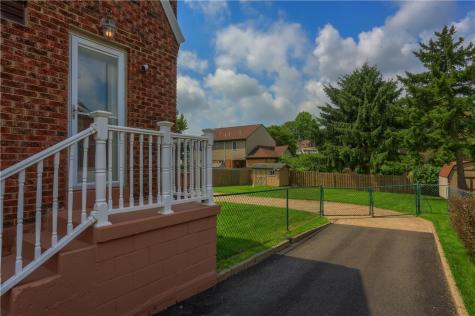 4732 Greensprings Avenue West Mifflin PA 15122